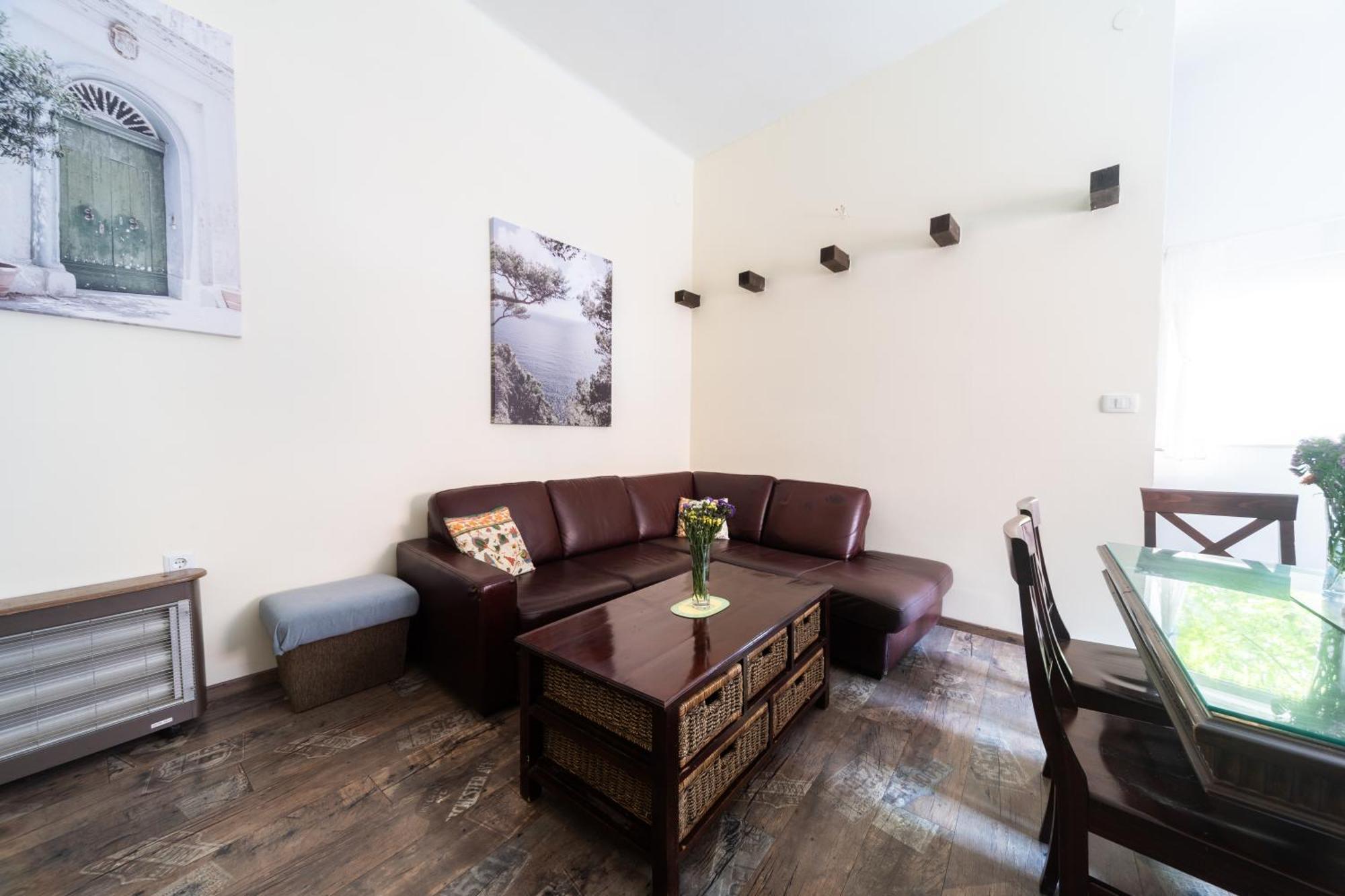 Sentimento Apartment พูลา ภายนอก รูปภาพ