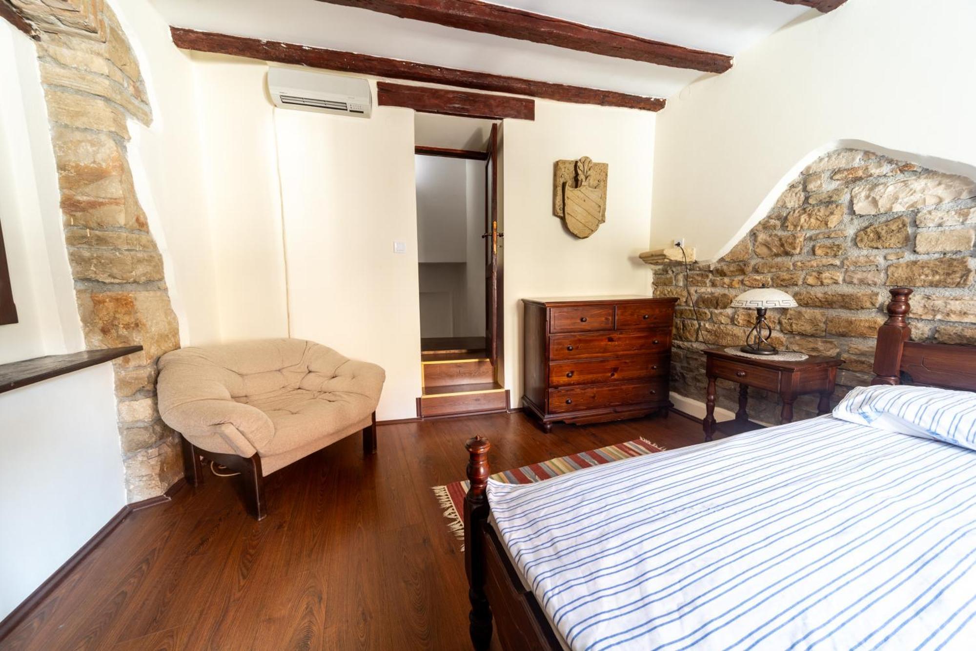 Sentimento Apartment พูลา ภายนอก รูปภาพ